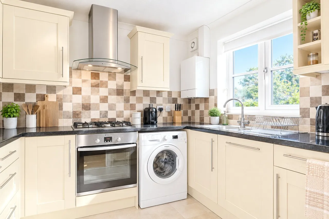 Tamworth Drive, Fleet, GU51, photo 2