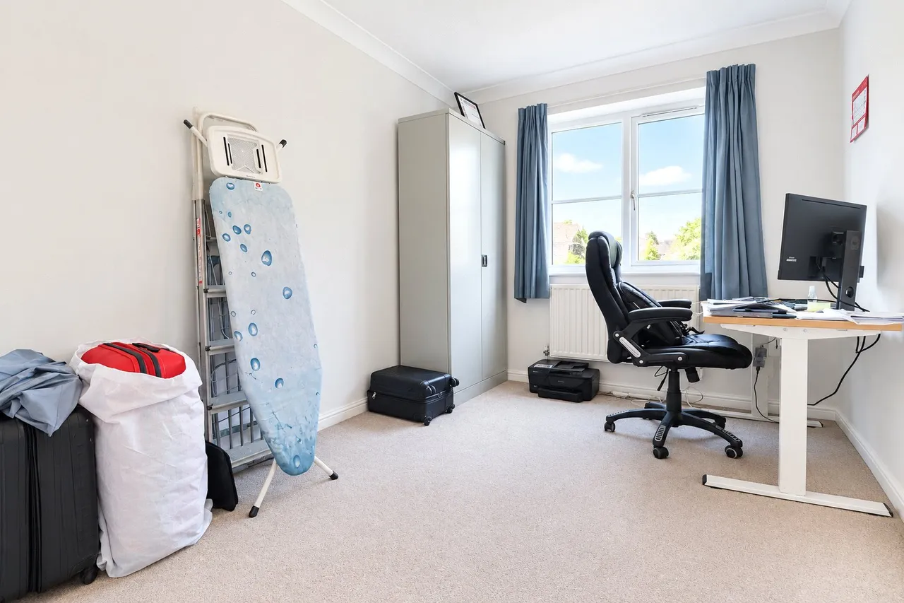 Tamworth Drive, Fleet, GU51, photo 7