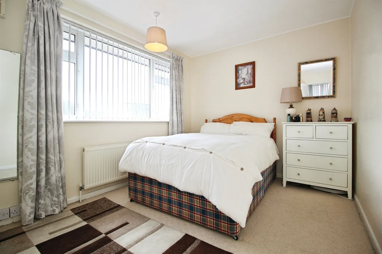 Ring Road, Middleton, Leeds, photo 8