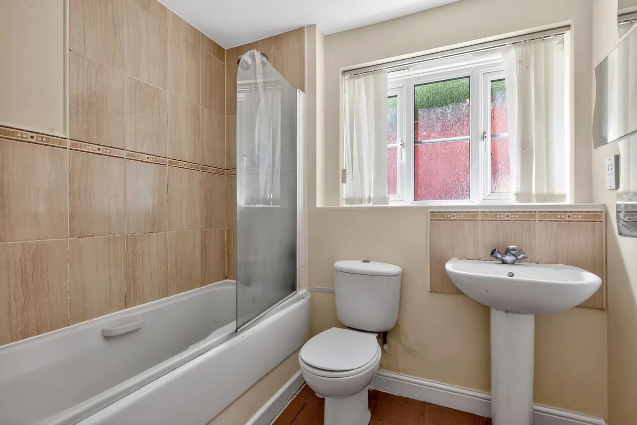 Common Road, Evesham, WR11, photo 9