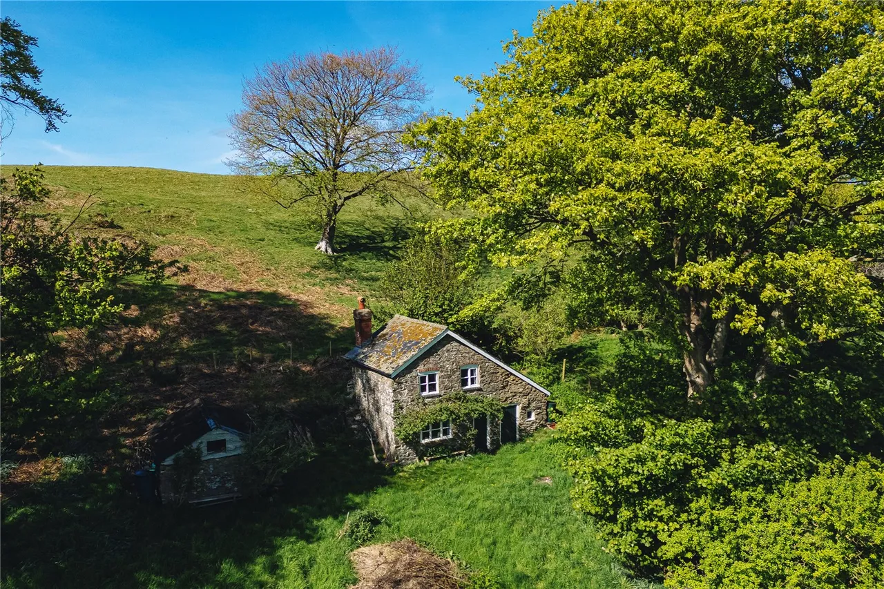 Penstrowed, Caersws, Powys, SY17 5SG, photo 15