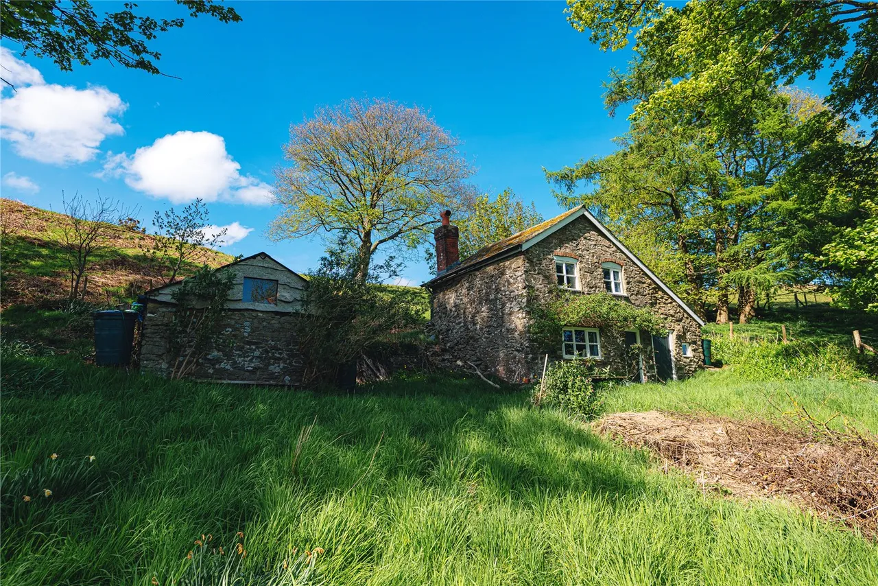 Penstrowed, Caersws, Powys, SY17 5SG, photo 18