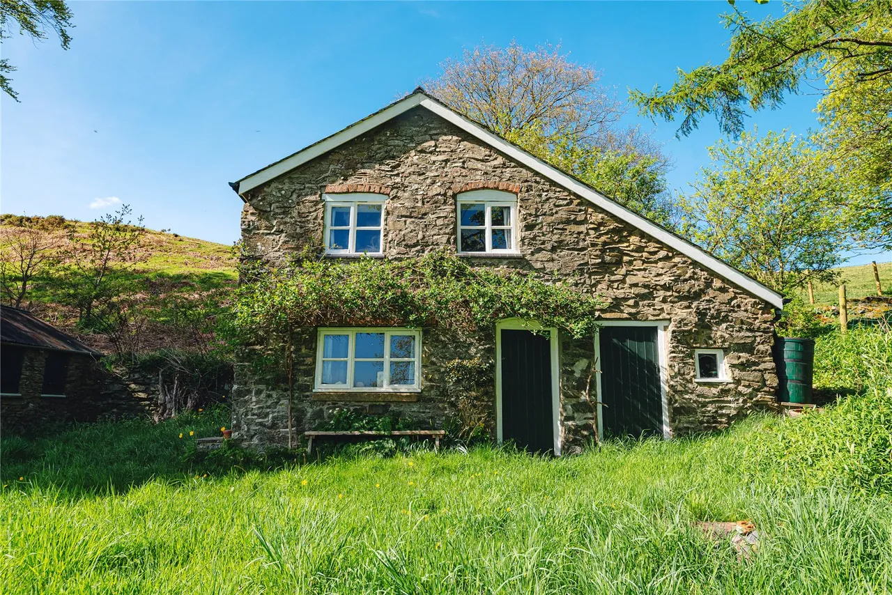 Penstrowed, Caersws, Powys, SY17 5SG, photo 21