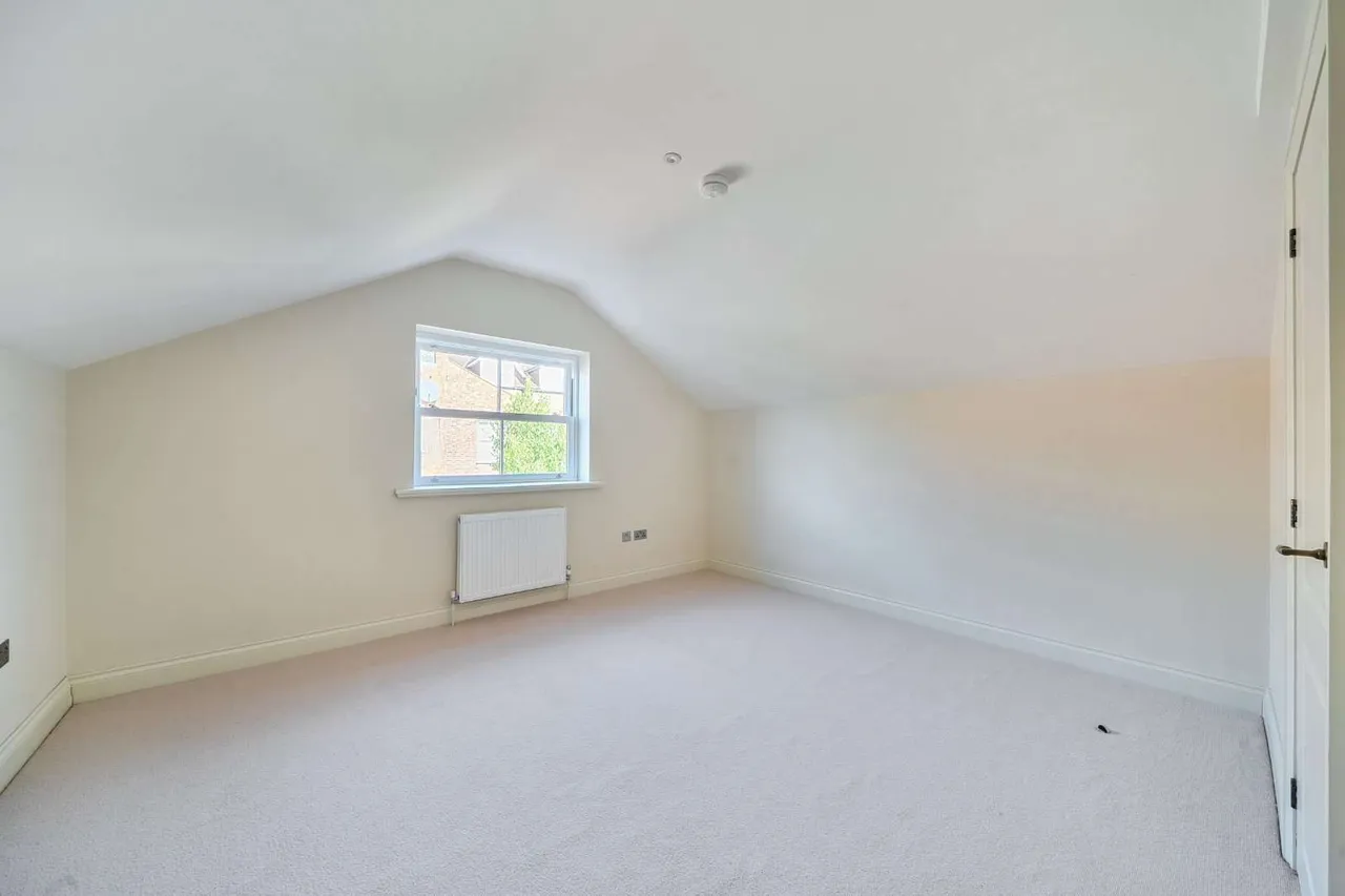 Platts Lane, London, NW3, photo 19