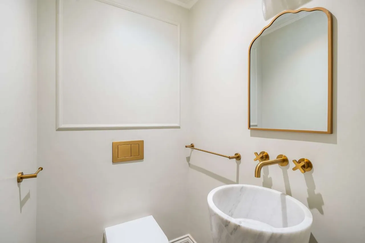 Platts Lane, London, NW3, photo 18