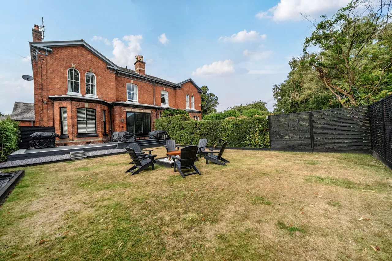 Knutsford Road, Wilmslow, photo 18