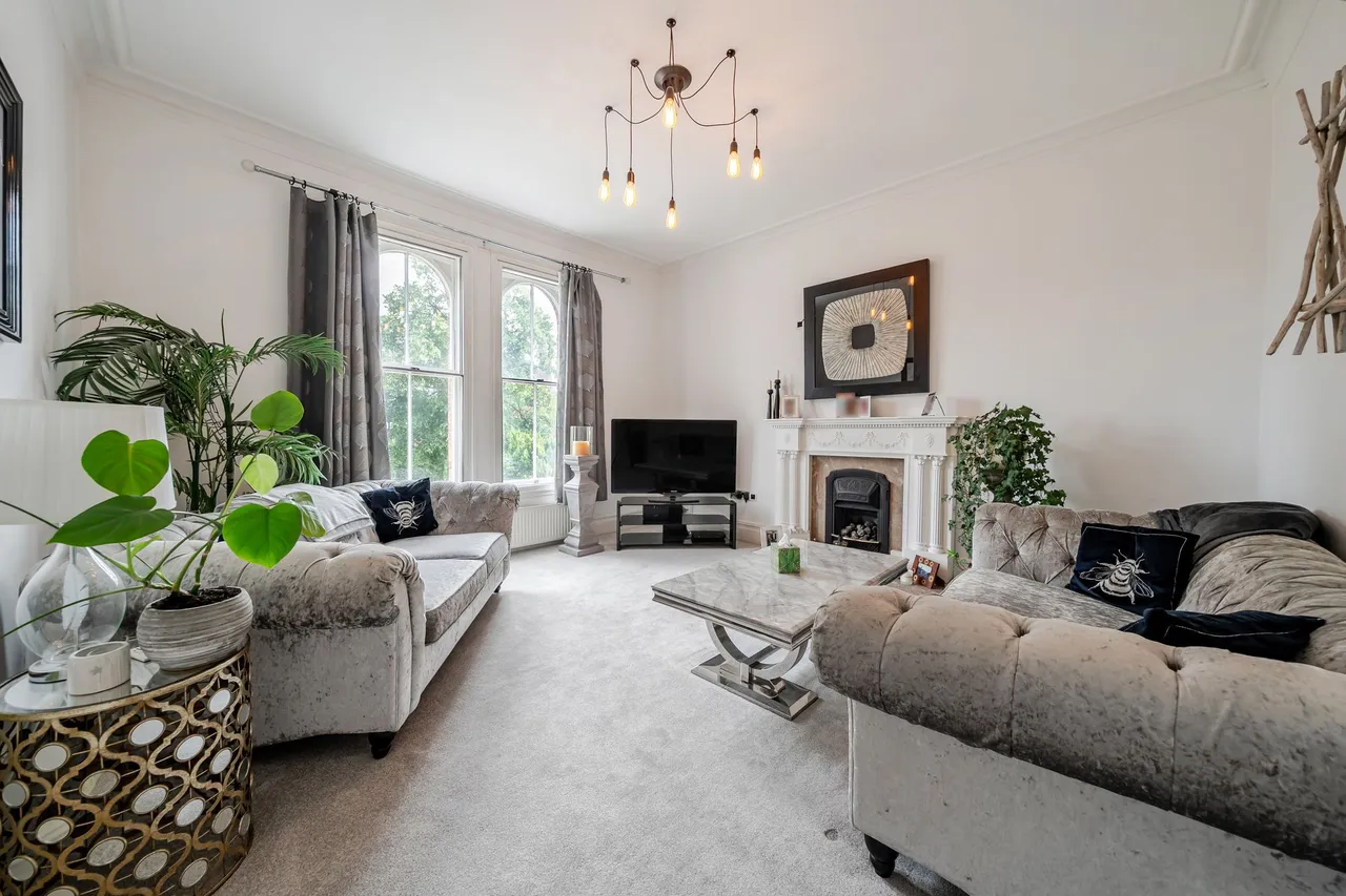 Knutsford Road, Wilmslow, photo 3