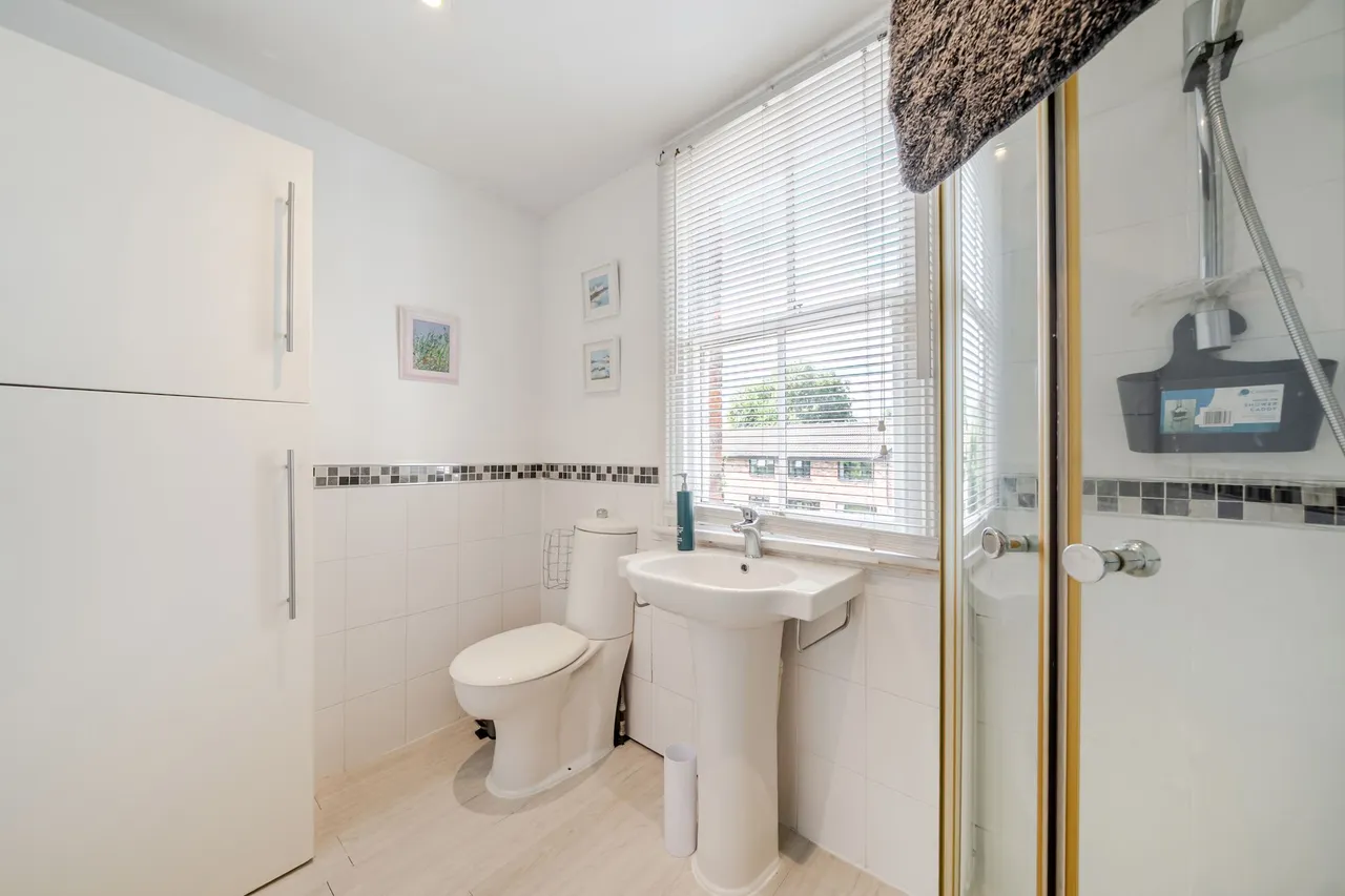Knutsford Road, Wilmslow, photo 12