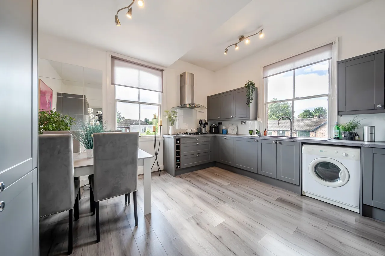 Knutsford Road, Wilmslow, photo 7