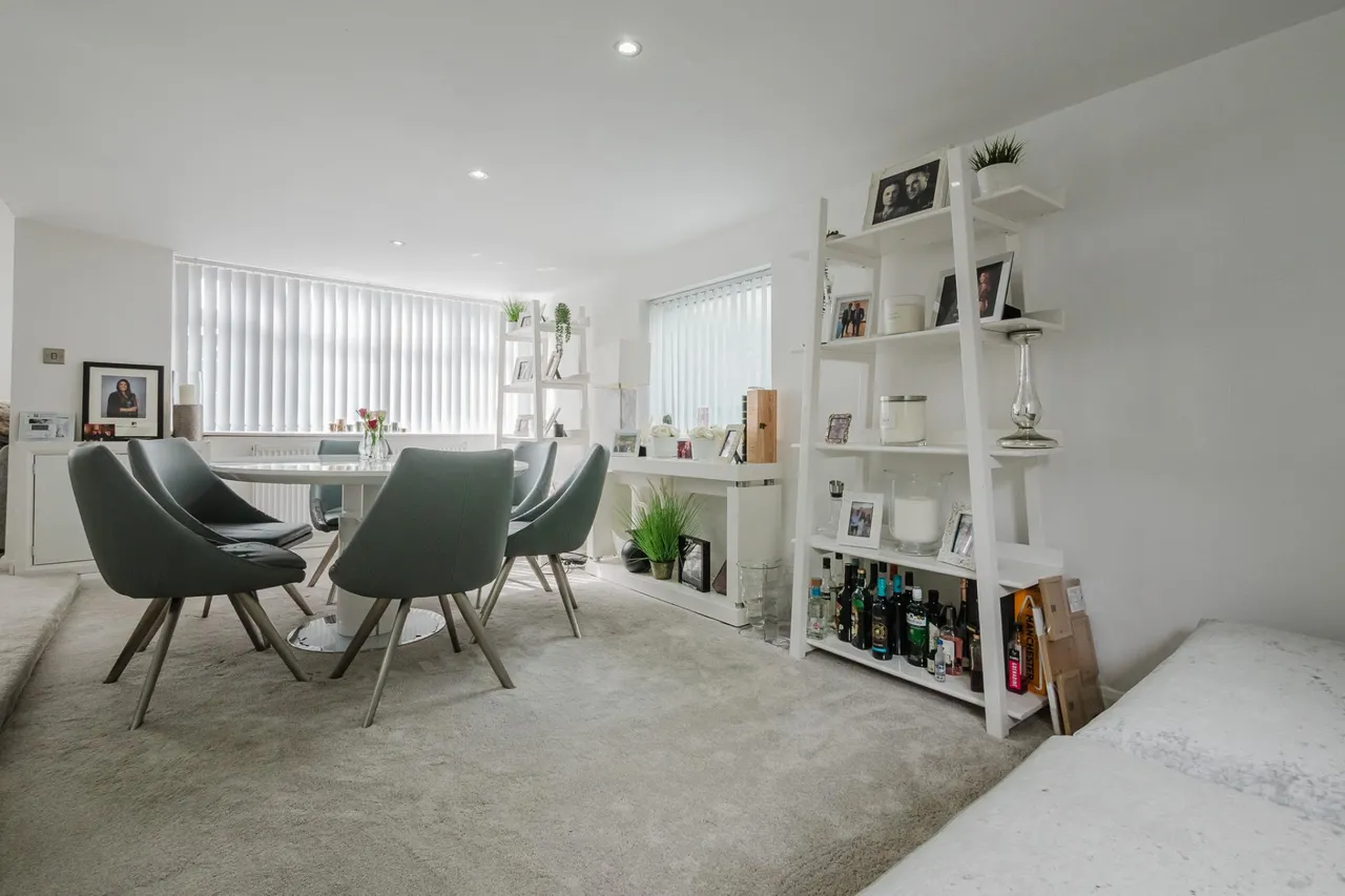 Hillingdon Road, Whitefield, M45, photo 5