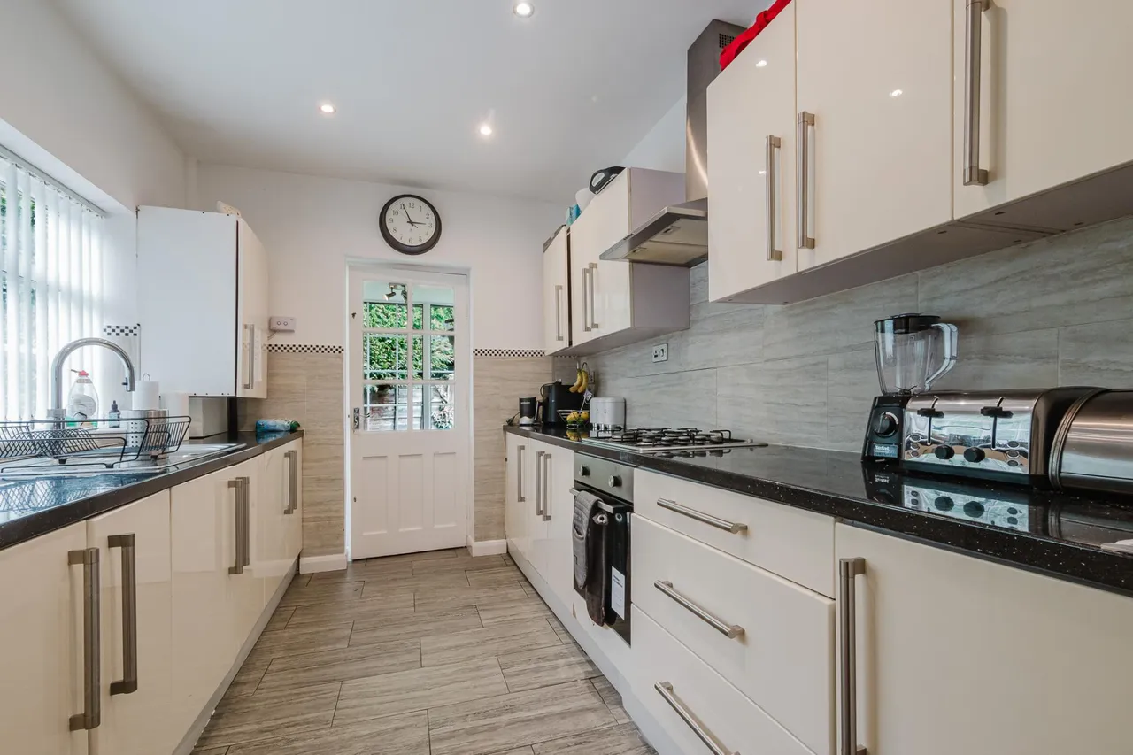 Hillingdon Road, Whitefield, M45, photo 7
