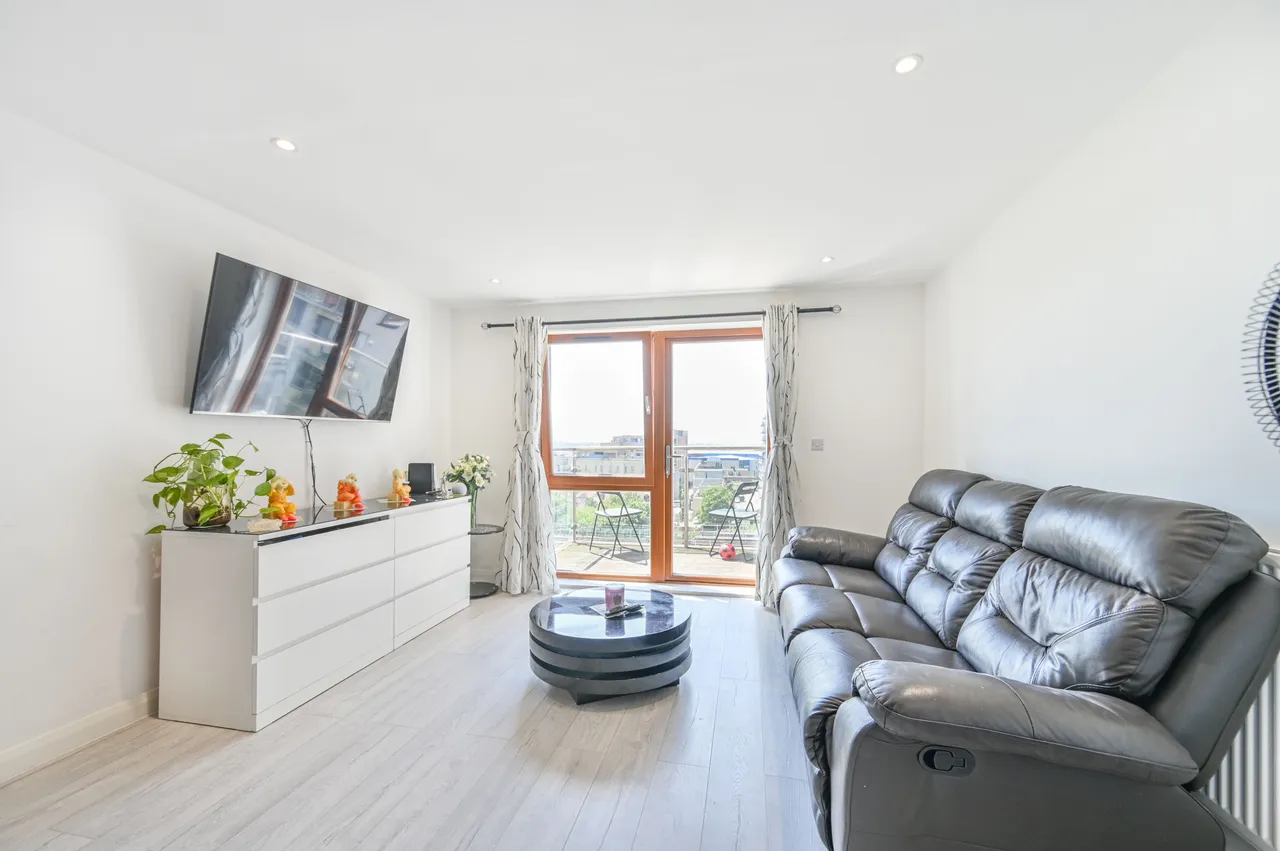 Flat 21, Holinger Court, Atlip Road, Wembley, photo 9
