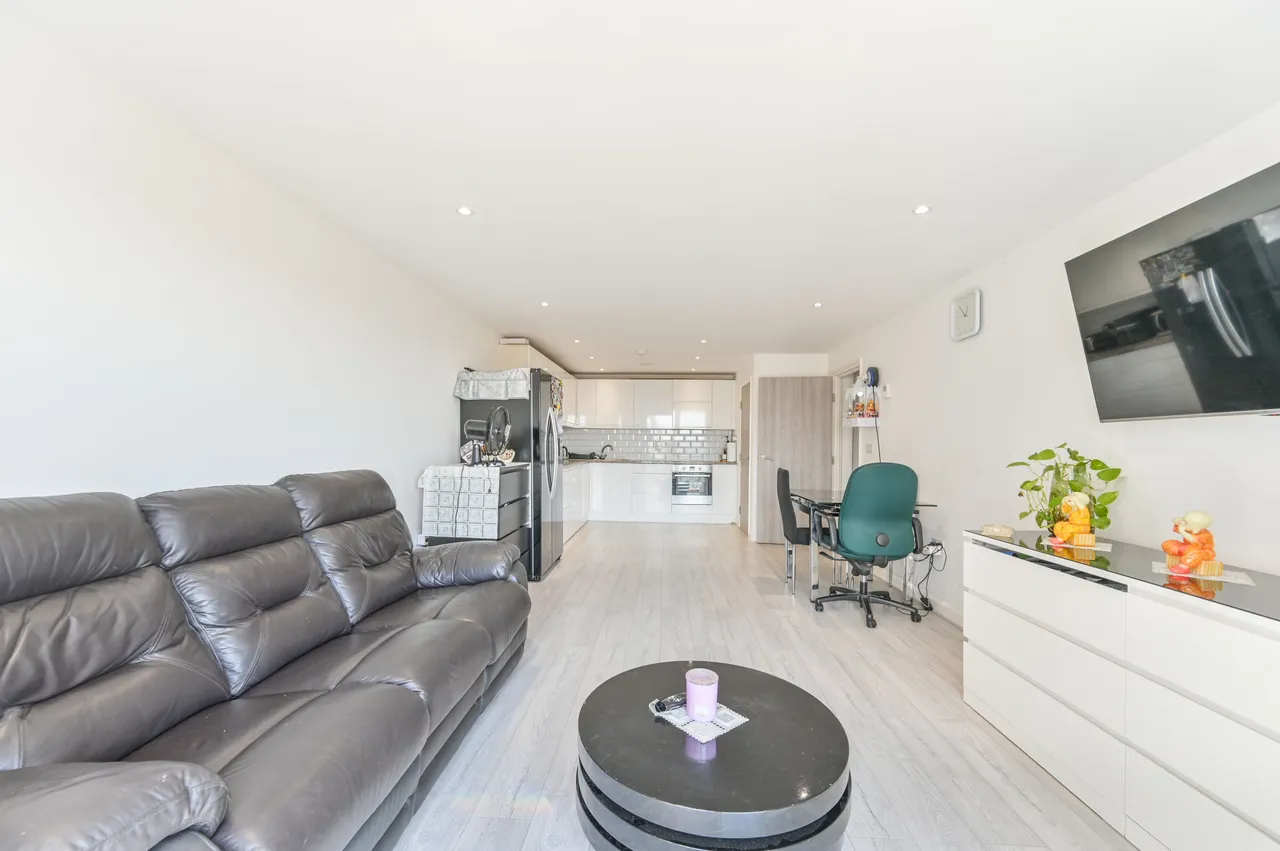 Flat 21, Holinger Court, Atlip Road, Wembley, photo 8