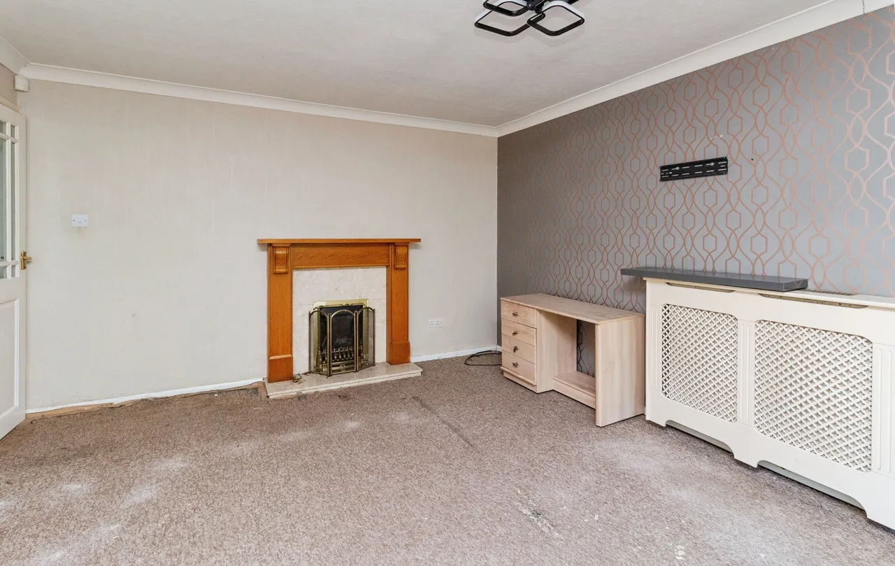 Yates Way, Telford, TF2, photo 3