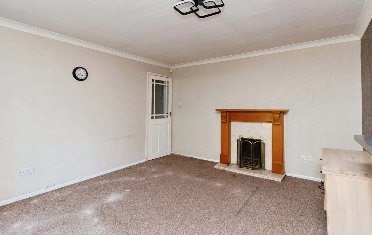 Yates Way, Telford, TF2, photo 9