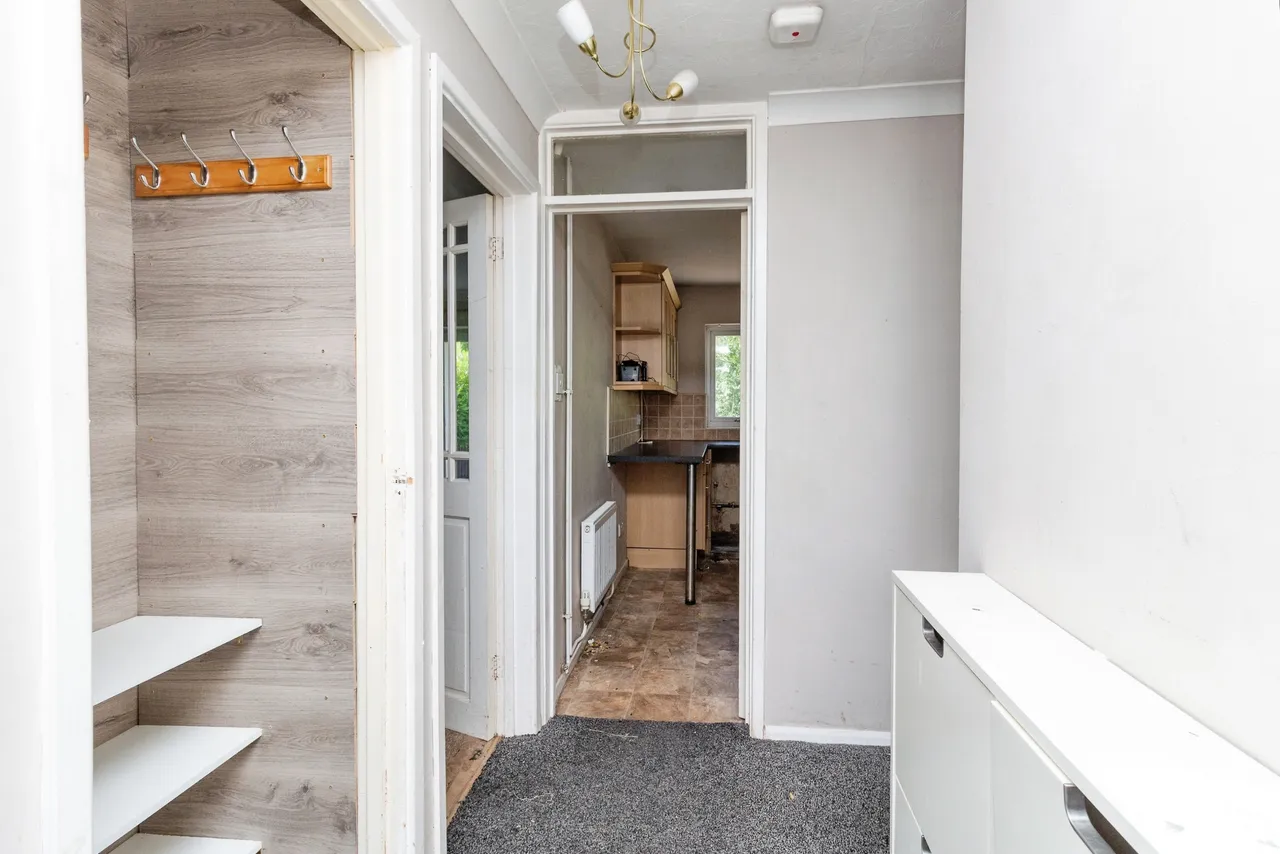 Yates Way, Telford, TF2, photo 12