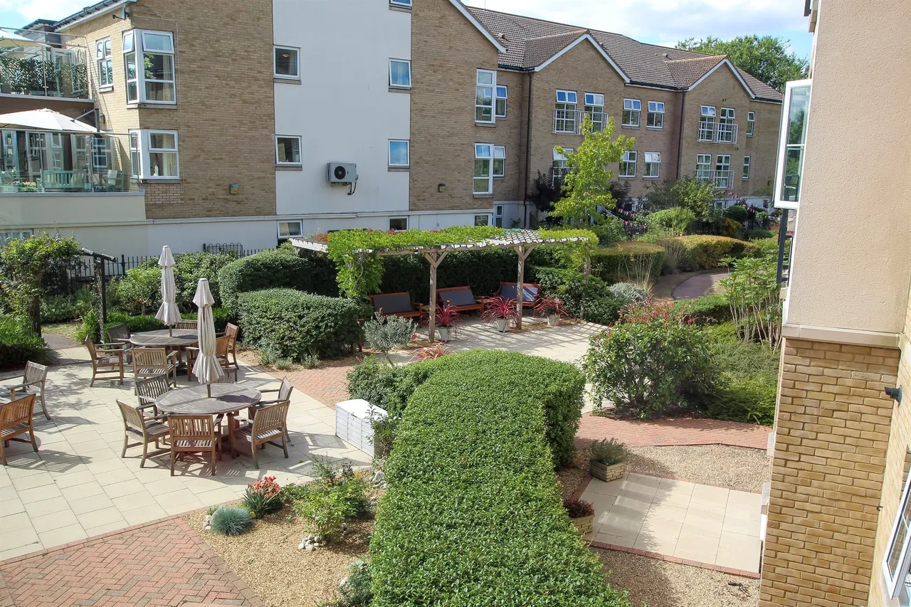Kay Hitch Way, Histon, Cambridge, photo 12