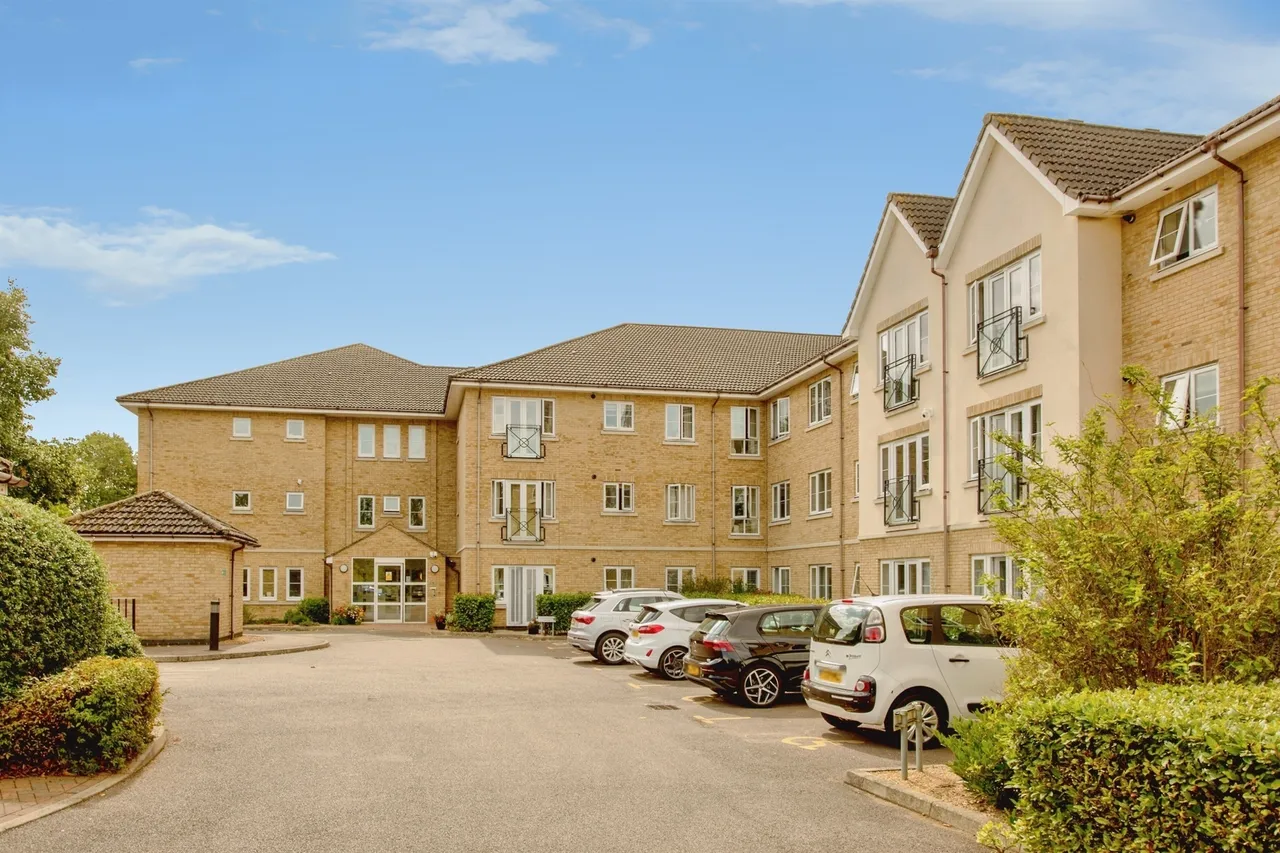 2 bed flat for sale — Kay Hitch Way, Histon, Cambridge