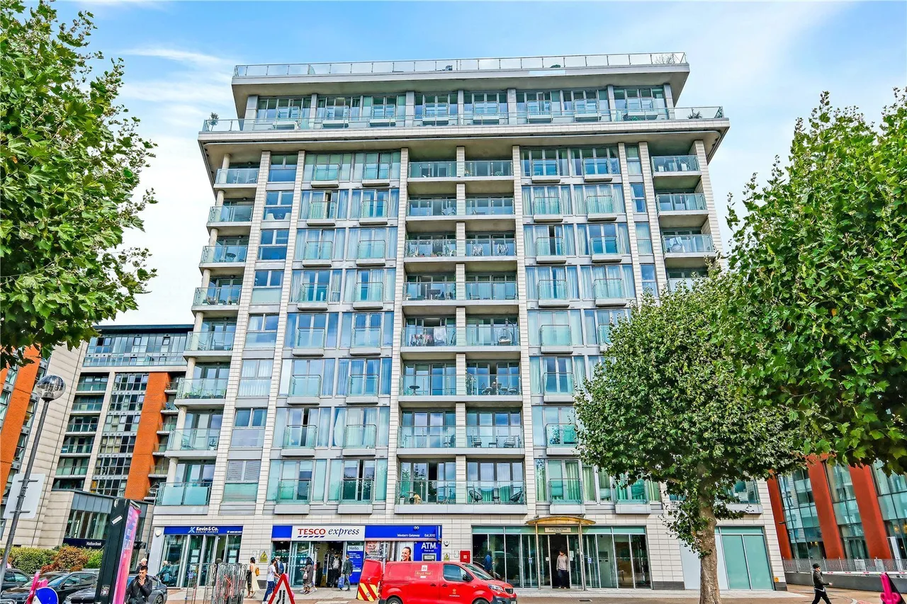 Western Gateway, London, E16, photo 10