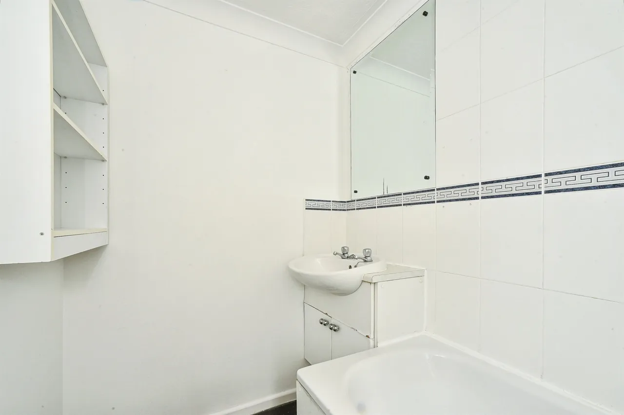 Pritchard Close, Swindon, photo 12