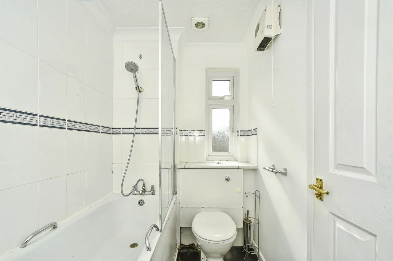 Pritchard Close, Swindon, photo 11