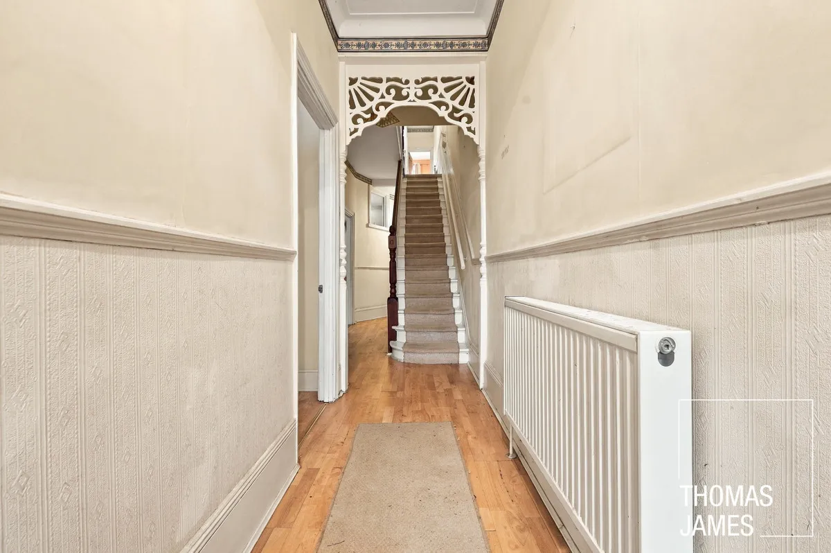 London, N13, photo 14