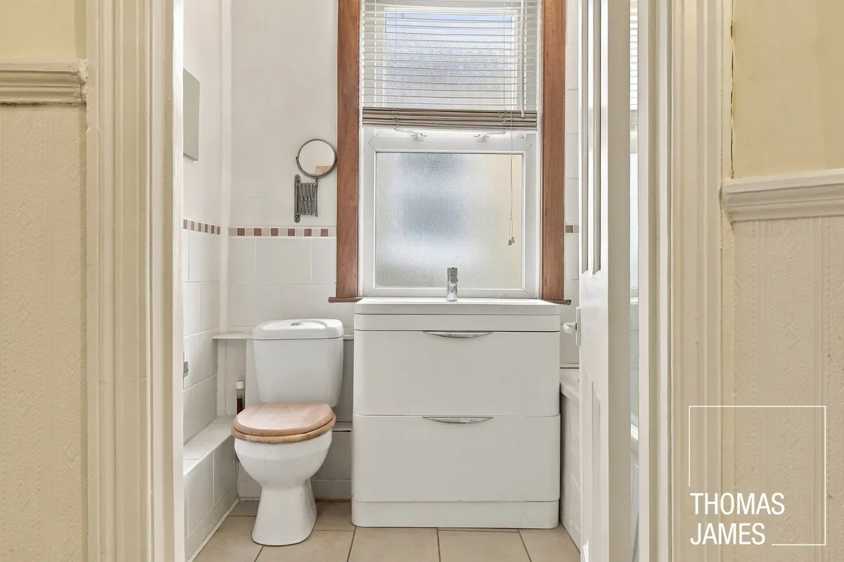 London, N13, photo 19