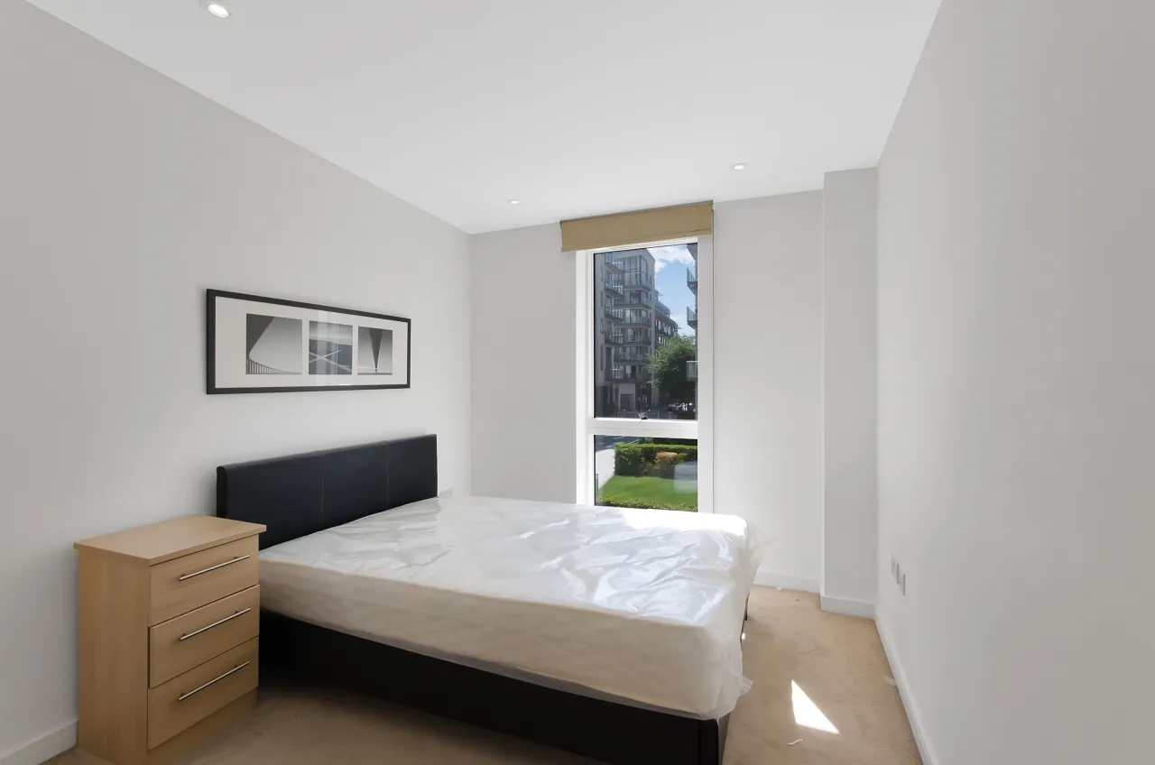 Kara Court, Caspian Wharf, Seven Sea Gardens, Bow, London, E3, photo 5