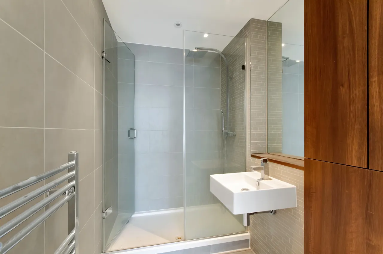 Kara Court, Caspian Wharf, Seven Sea Gardens, Bow, London, E3, photo 7