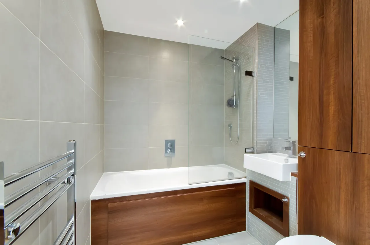 Kara Court, Caspian Wharf, Seven Sea Gardens, Bow, London, E3, photo 6
