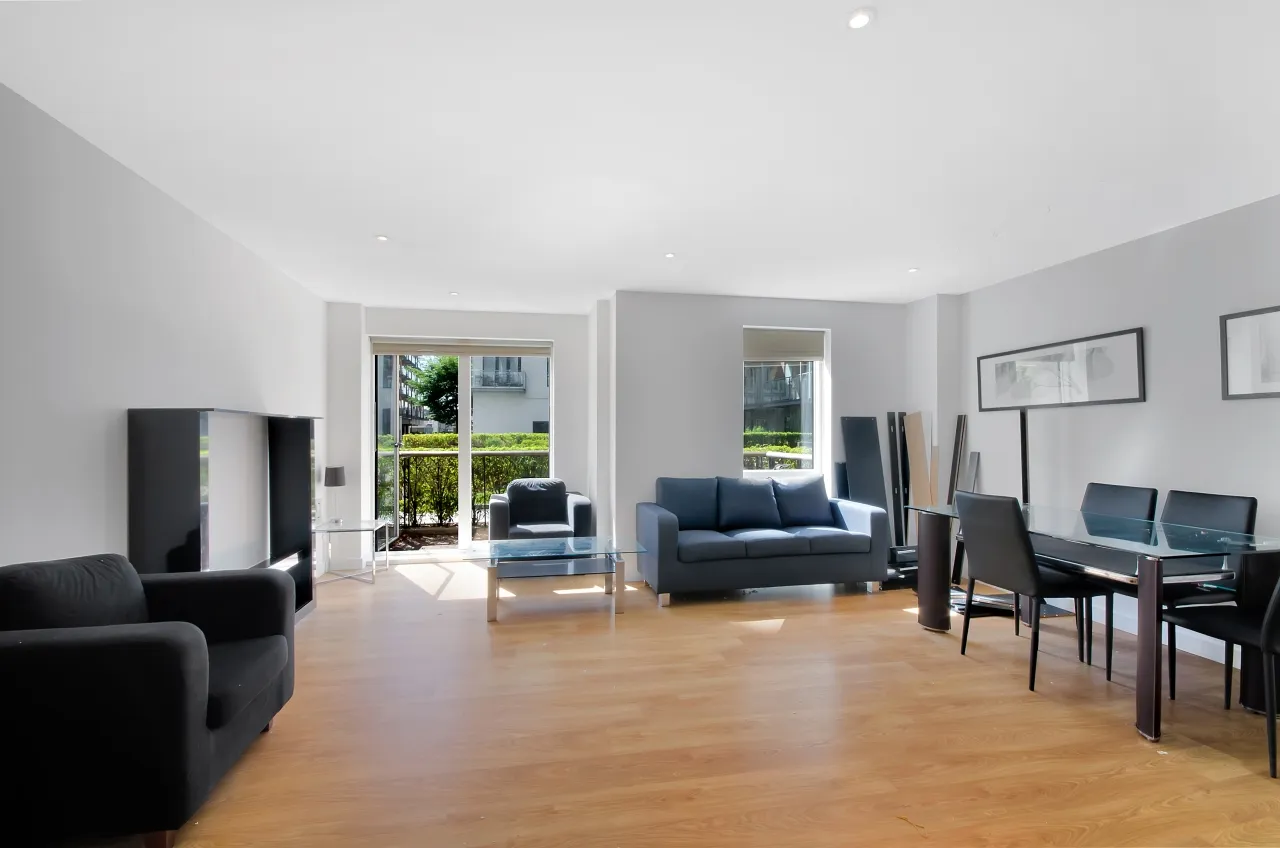 2 bed flat for sale — Kara Court, Caspian Wharf, Seven Sea Gardens, Bow, London, E3