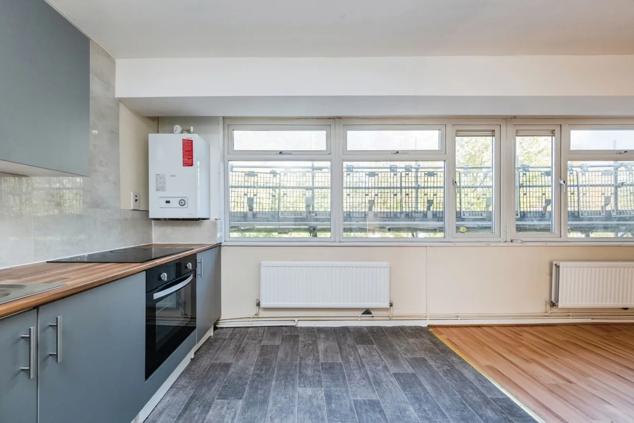 Penryn Avenue, Fishermead, MK6, photo 10