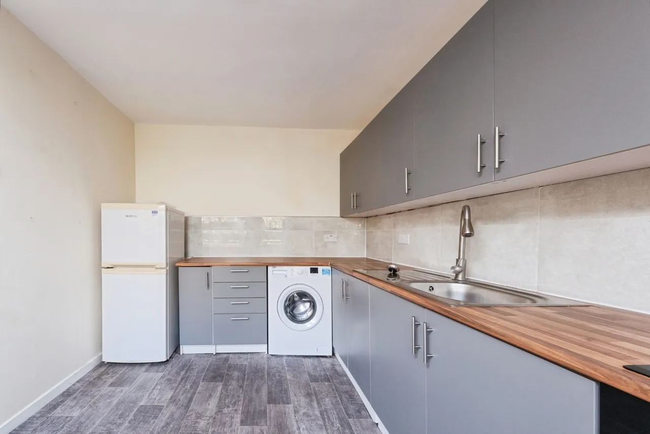 Penryn Avenue, Fishermead, MK6, photo 12