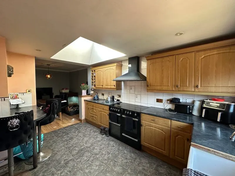 Shakespeare Road, Luton LU4 0HS, photo 3