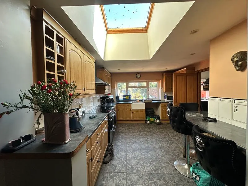 Shakespeare Road, Luton LU4 0HS, photo 5