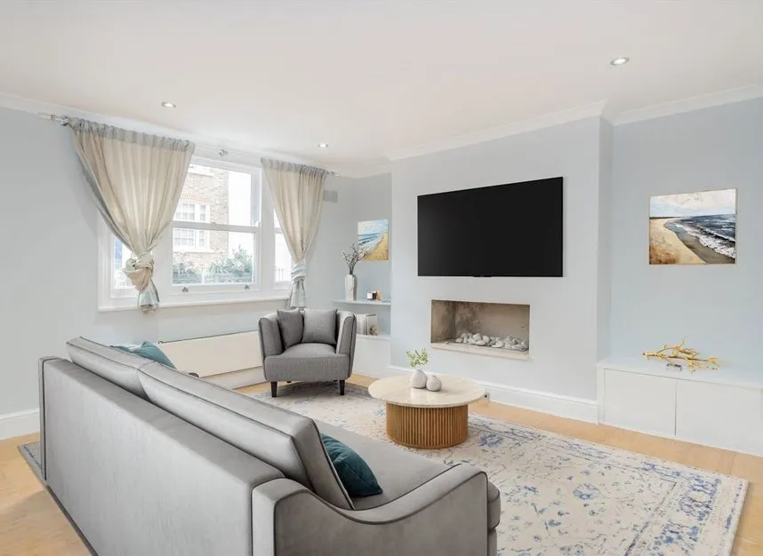 Uxbridge Street, Kensington, W8, photo 2