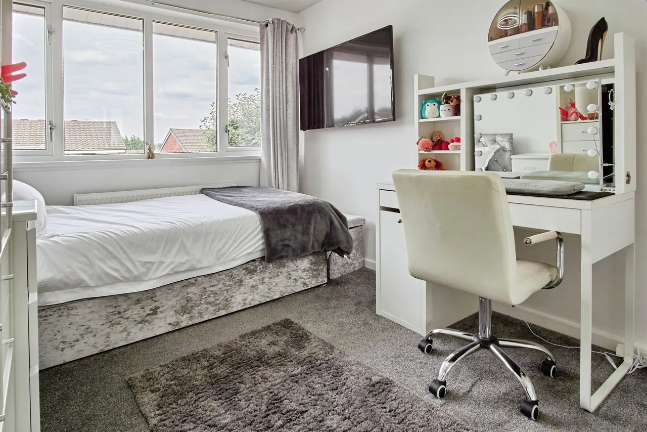 Millersdale Drive, West Bromwich, B71, photo 13
