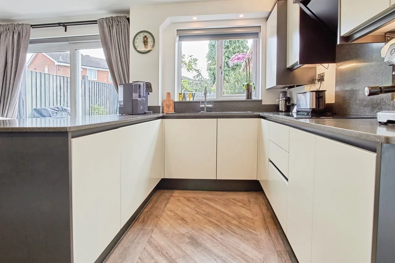 Millersdale Drive, West Bromwich, B71, photo 7