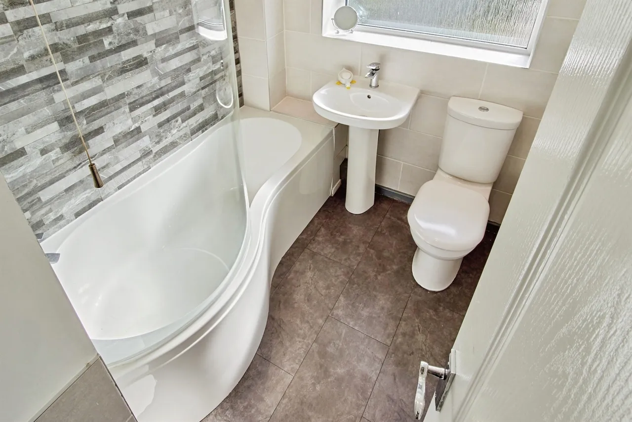 Millersdale Drive, West Bromwich, B71, photo 18