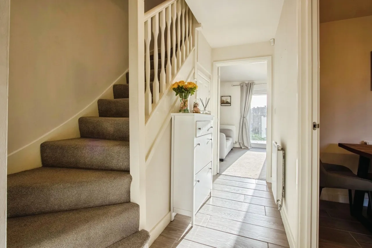 Bank Row, Hemsworth, Pontefract, West Yorkshire, WF9, photo 5