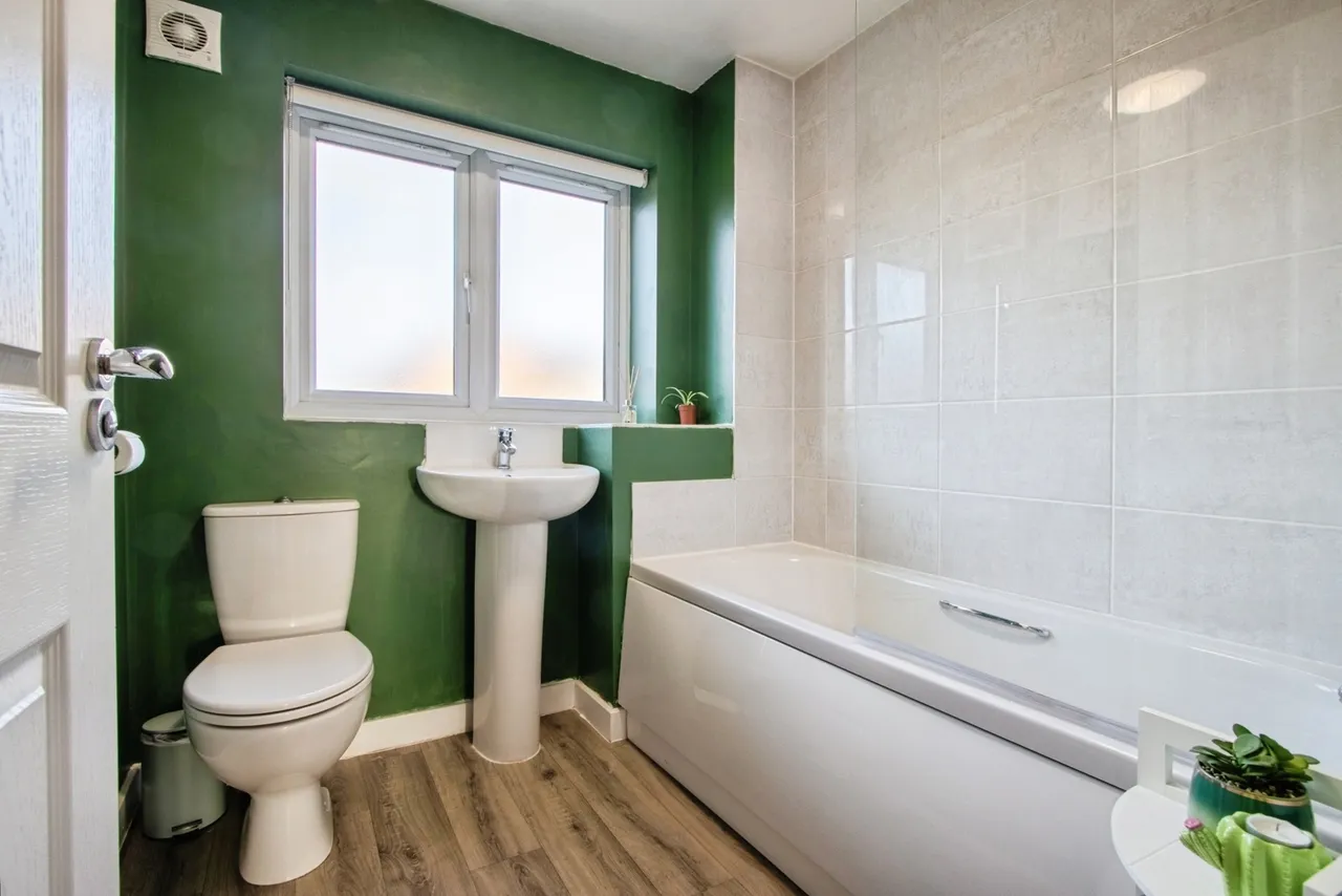 Bank Row, Hemsworth, Pontefract, West Yorkshire, WF9, photo 16
