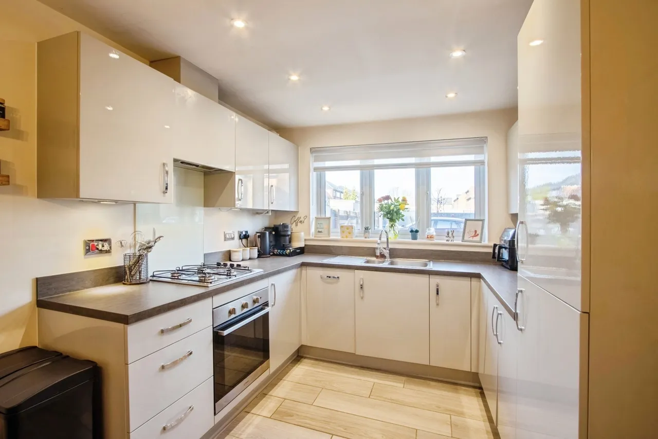 Bank Row, Hemsworth, Pontefract, West Yorkshire, WF9, photo 2
