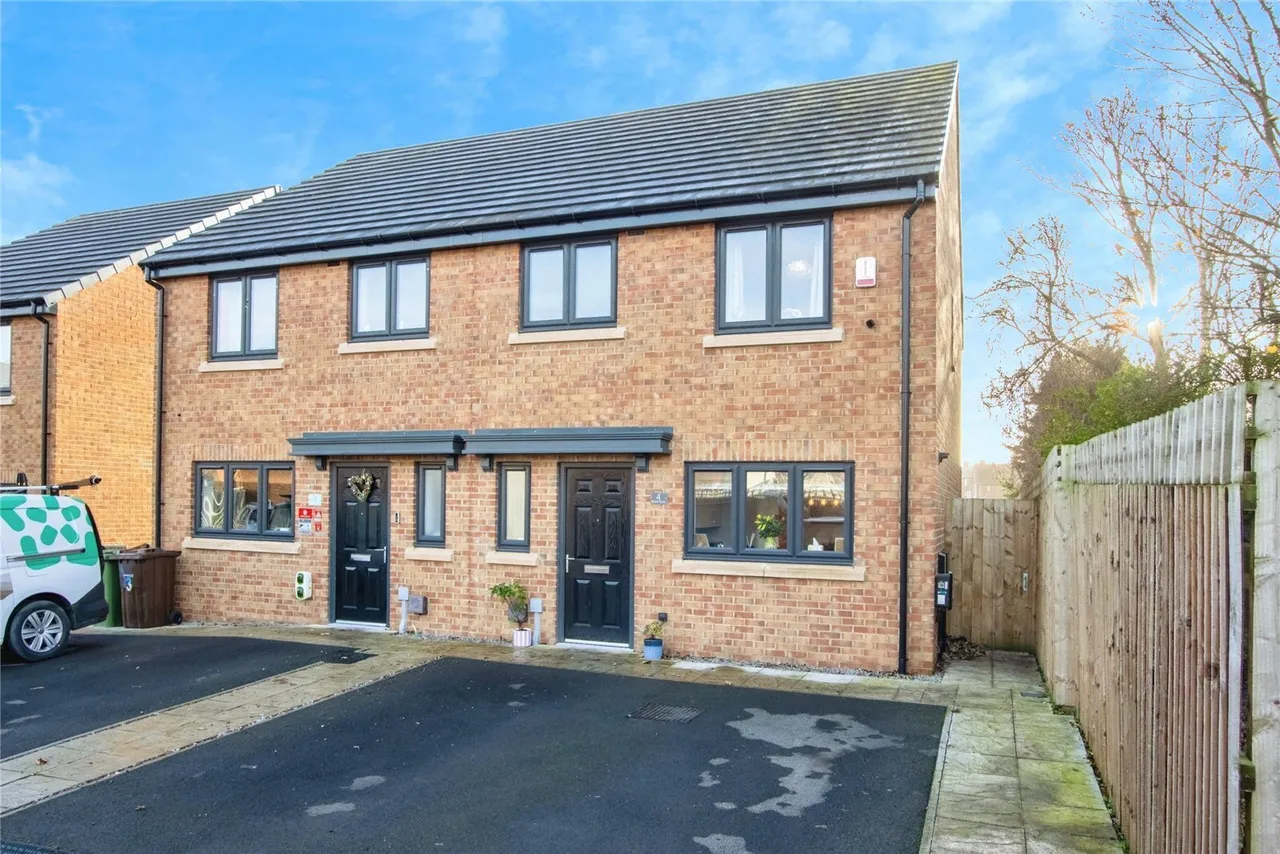 Bank Row, Hemsworth, Pontefract, West Yorkshire, WF9, photo 19