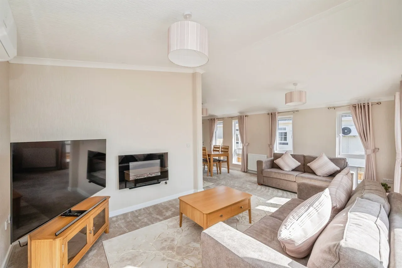 Mill Road, Great Yarmouth, photo 7