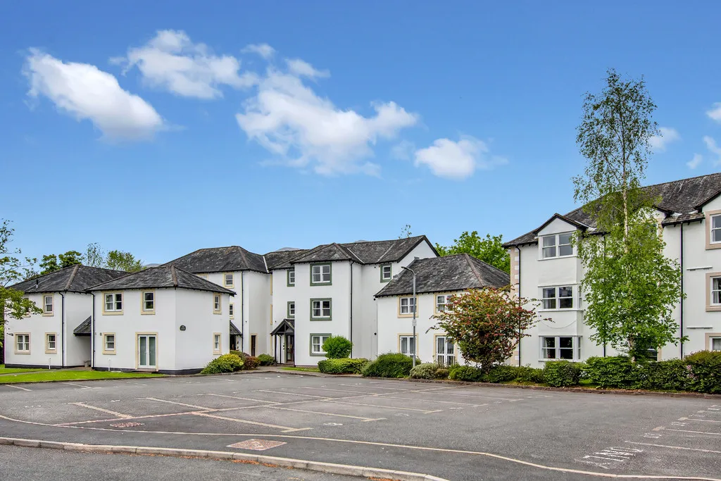 Elm Court, Elliott Park, CA12, photo 19