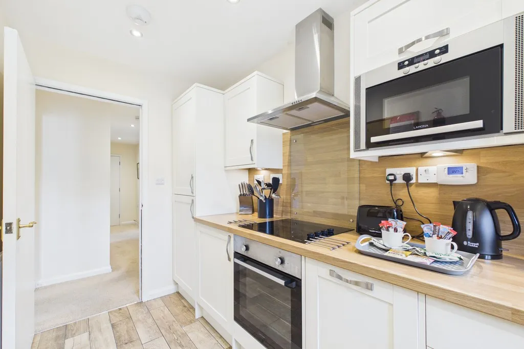 Elm Court, Elliott Park, CA12, photo 11