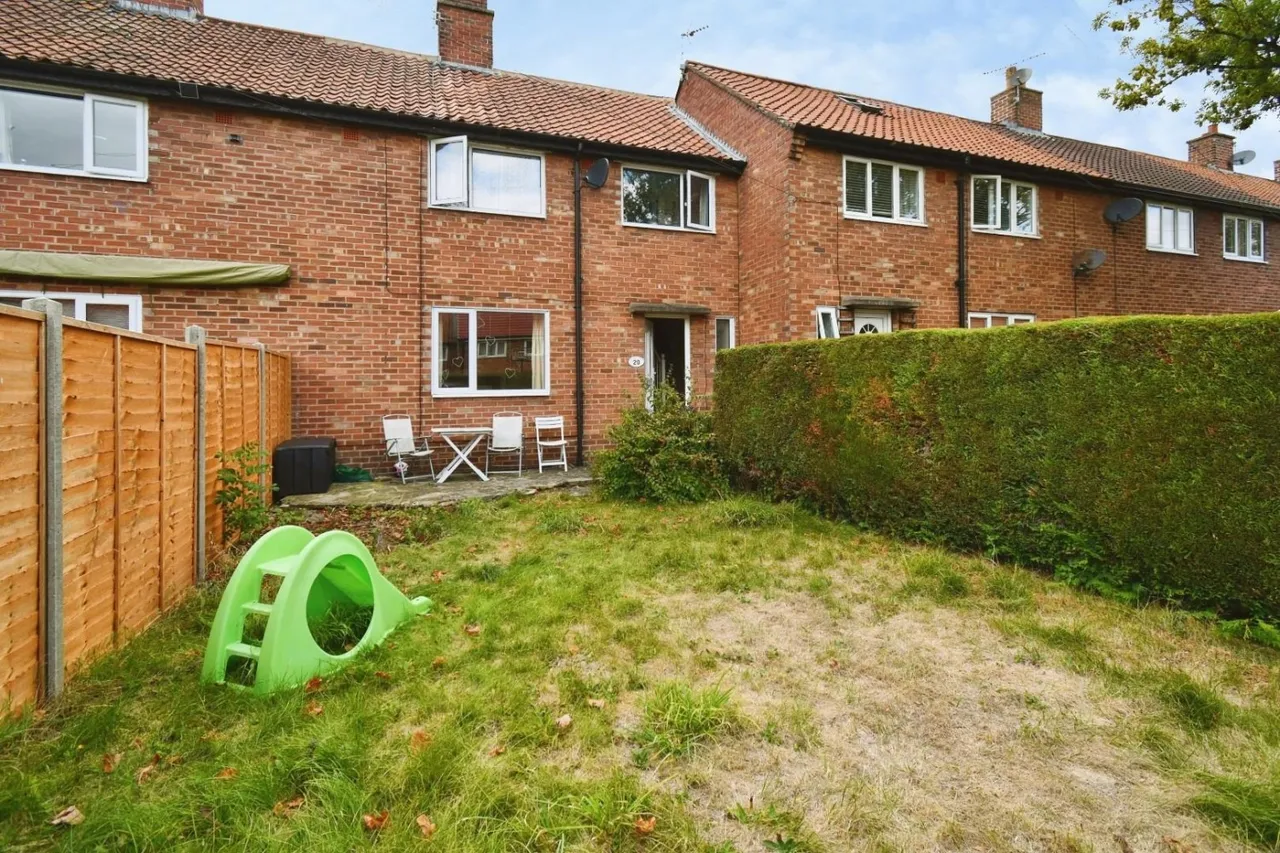 3 bed house for sale — Lime Walk, Ripon