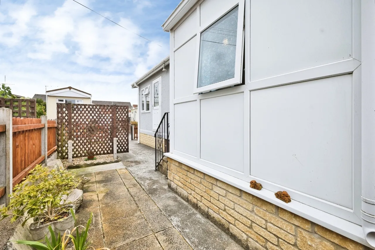 Rustywell Park, Yeovil, BA20, photo 15