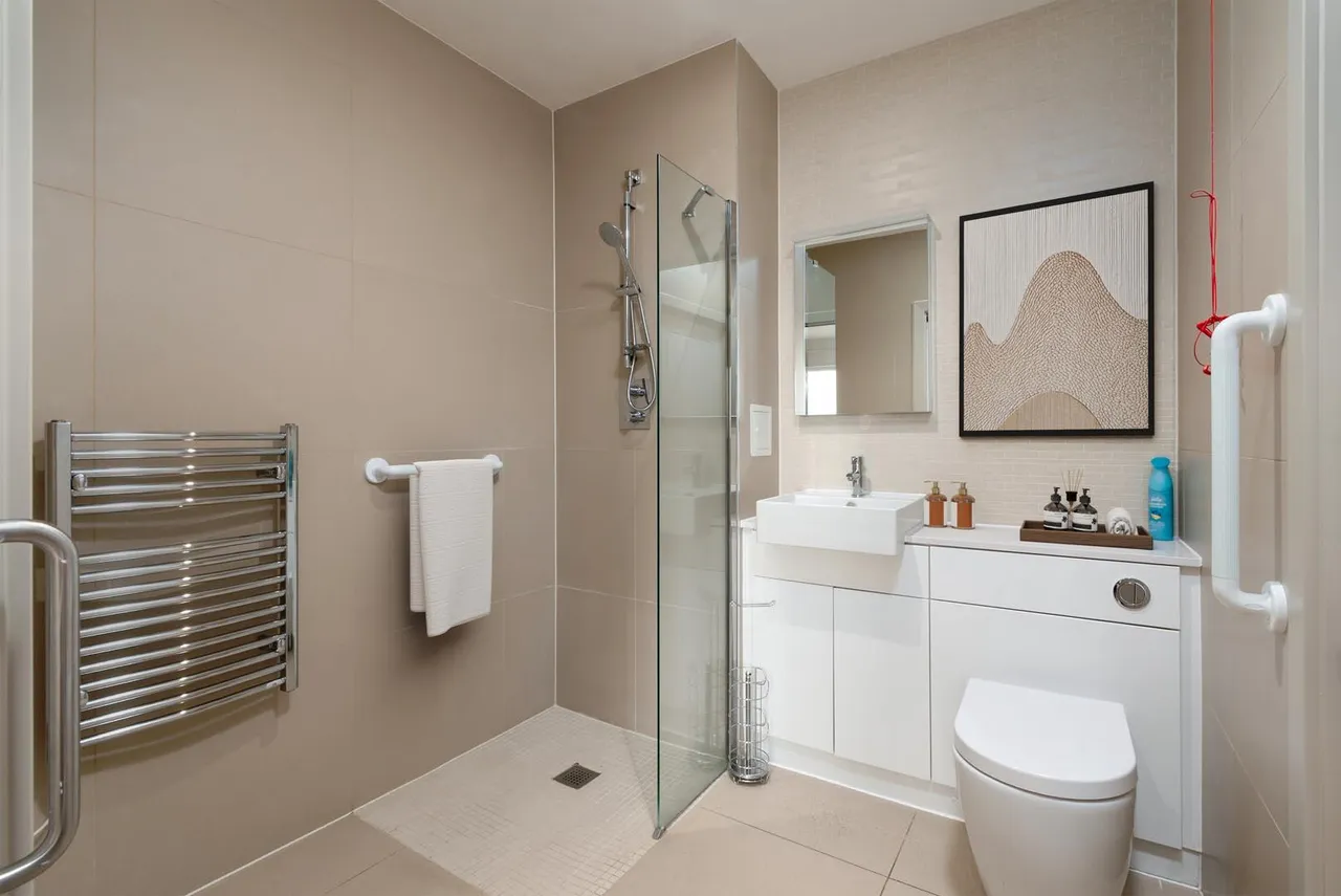 The Pavilion, Wadswick Green, SN13, photo 10