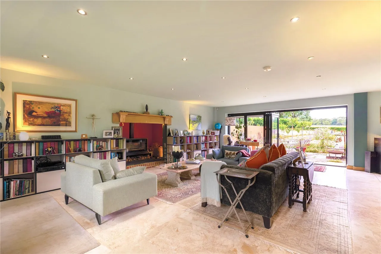 Hartfield Road, Marsh Green, TN8, photo 2